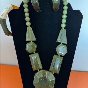 Green Beaded Necklace and Bracelet Set